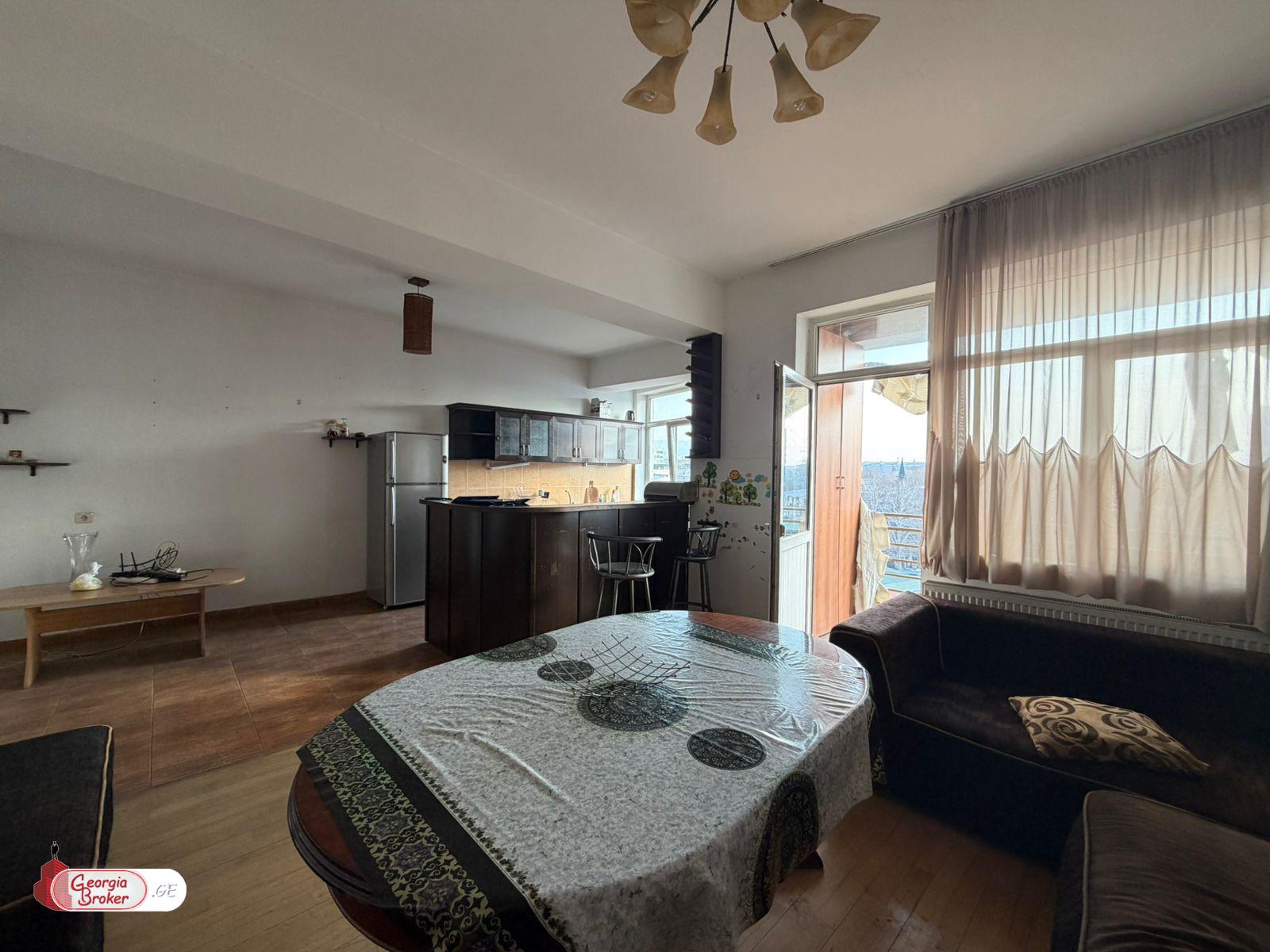 nearly repaired 3-room apartment for sale